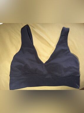 Lululemon Black Wireless V-Neck Comfort Bralette